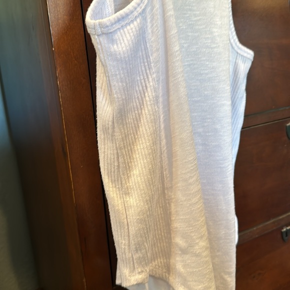 Z Supply white top - small - stretch - Picture 4 of 4